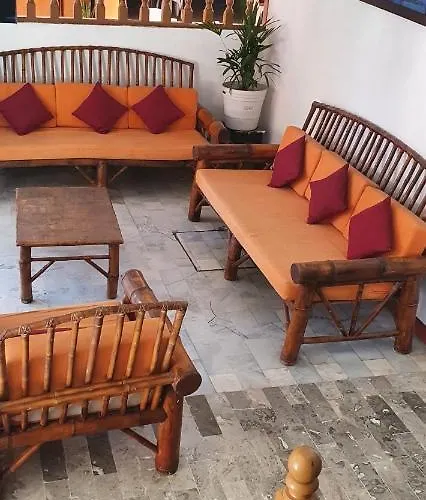 Zihua Hotel 3*